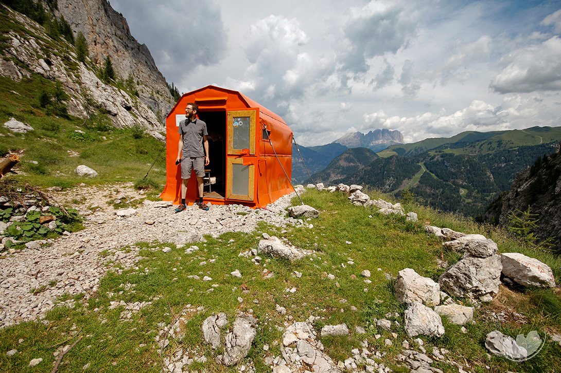 bivacco in montagna val di fassa